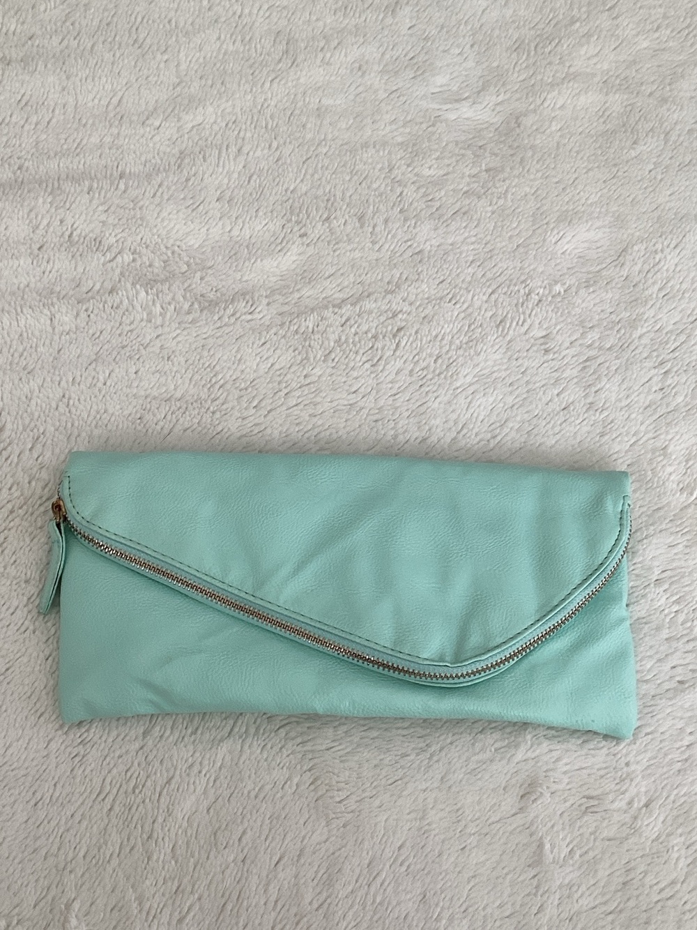 🌸 2 for $20 NWT Mint Green Clutch